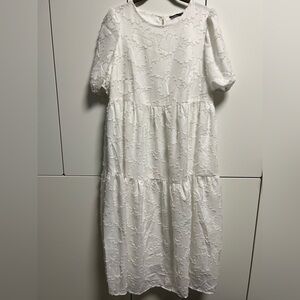 SHEIN White Midi Maternity and Nursing Sundress with Tiered Skirt and Crew Neck